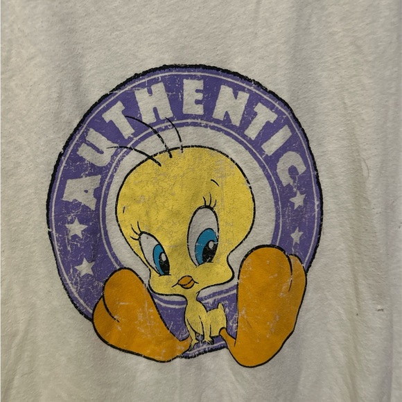 Looney Tunes Warner Bros Tweety bird women’s tee size Large - Picture 2 of 4